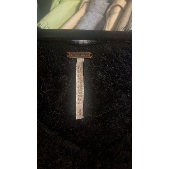 Free People Women's V-Neck Pullover Sweater Black Size M Casual - Picture 4 of 6